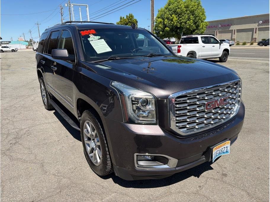 Used 2018 GMC Yukon Denali AWD/4WD image 2