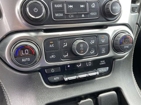Used 2020 Chevrolet Suburban LS image 18
