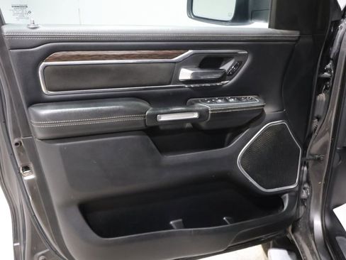 Used 2019 RAM 1500 Laramie image 13