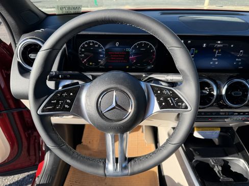 New 2026 Mercedes-Benz GLB 250 image 19