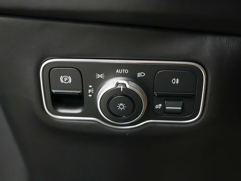 Used 2025 Aston Martin DBX 707 AWD/4WD image 25
