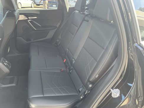 Used 2025 BMW X1 xDrive28i w/ Technology Package image 32