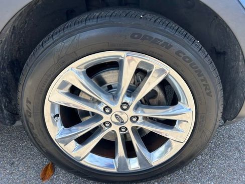 Used 2018 Ford Explorer Limited FWD image 9