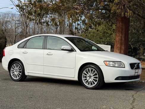 Used 2010 Volvo S40 2.4i image 6