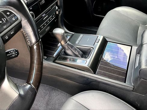 Certified 2023 Lexus GX 460 Premium w/ Accessory Package AWD/4WD image 17