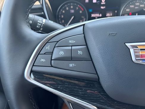 Used 2025 Cadillac XT5 Premium Luxury w/ Technology Package AWD/4WD image 17