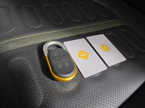 Used 2024 Rivian R1T Adventure image 27