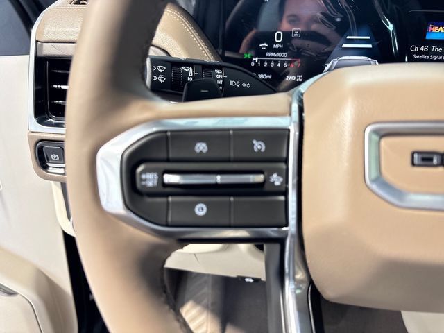 Used 2026 GMC Yukon Denali AWD/4WD image 7