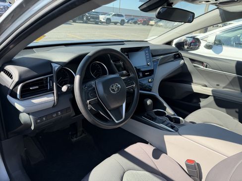 Used 2024 Toyota Camry LE AWD/4WD image 8