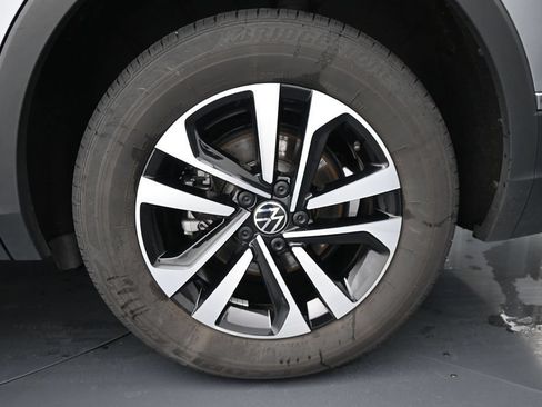 Used 2024 Volkswagen Tiguan S FWD image 15