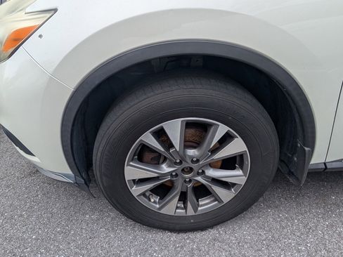 Used 2017 Nissan Murano S w/ Navigation Package image 5