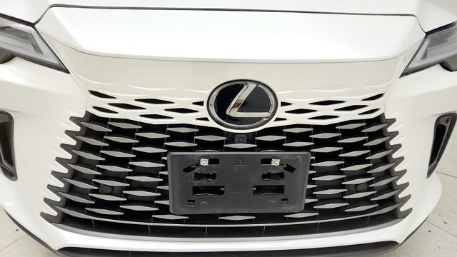 Used 2024 Lexus RX 350 FWD w/ Convenience Package image 23