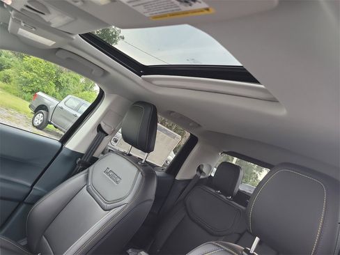 New 2025 Ford Maverick Lobo image 18