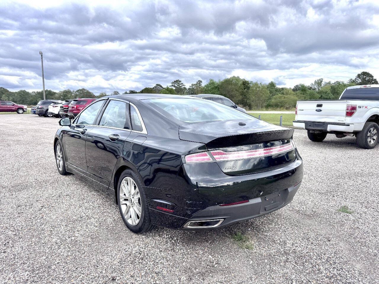 Used 2014 Lincoln MKZ FWD image 11