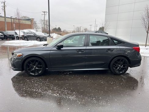Used 2024 Honda Civic Sport image 8