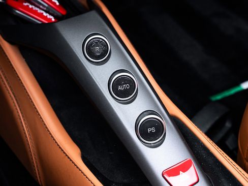 Used 2018 Ferrari 488 Spider image 53