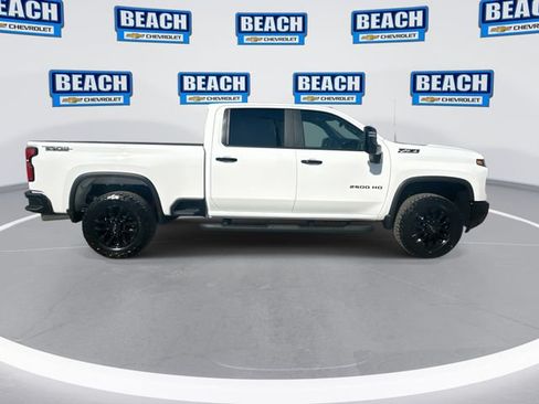 New 2026 Chevrolet Silverado 2500 LT w/ Trail Boss Package AWD/4WD image 9