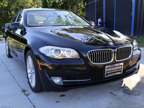 Used 2011 BMW 535i xDrive 535i xDrive Sedan 4D image 8