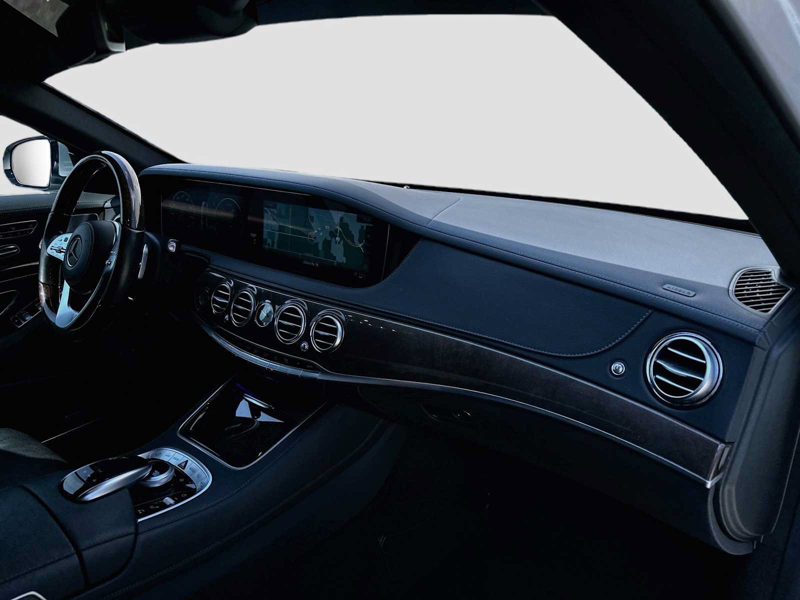 Used 2020 Mercedes-Benz S 450 Sedan image 30