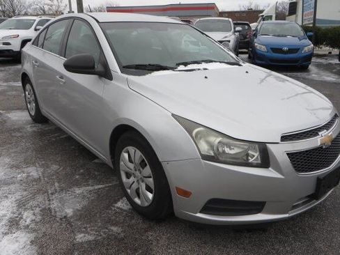 Used 2012 Chevrolet Cruze LS image 42