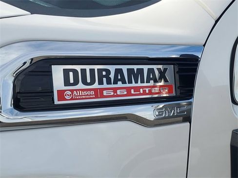 Used 2022 GMC Sierra 2500 SLT w/ SLT Premium Package image 31