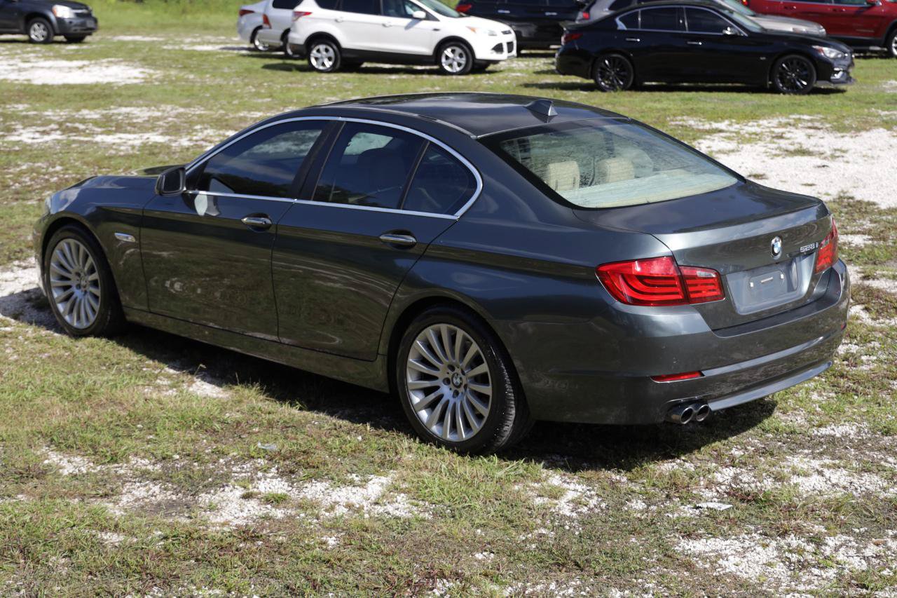 Used 2011 BMW 528i Sedan RWD image 5