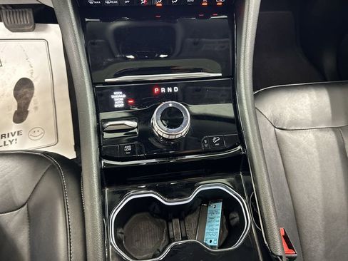 Used 2023 Jeep Grand Cherokee 4WD 4xe image 18