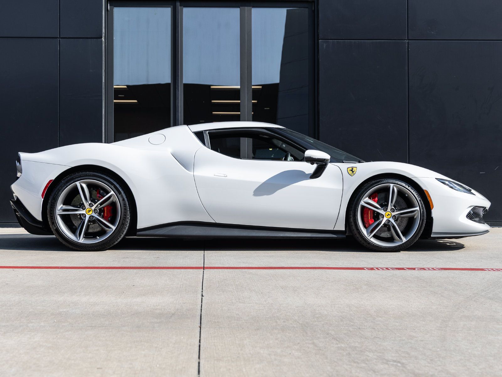 Used 2022 Ferrari 296 GTB RWD image 10