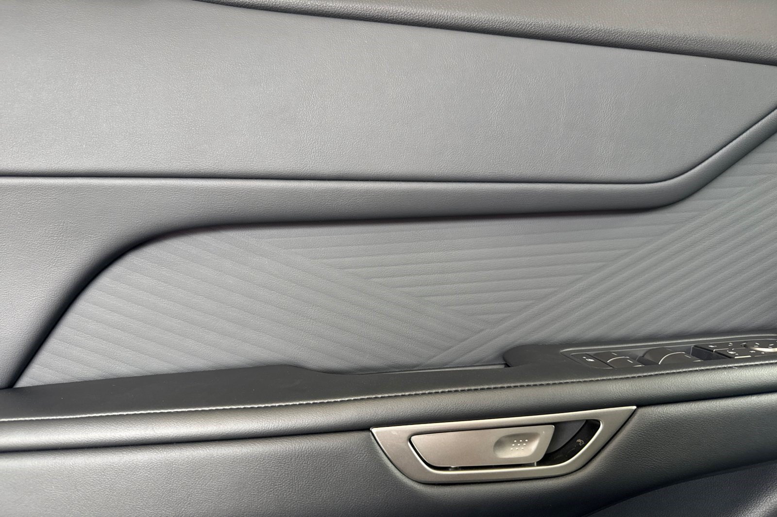 New 2026 Lexus ES 350h FWD image 9