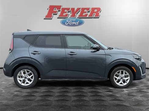 Used 2023 Kia Soul LX w/ Option Group 015 image 6