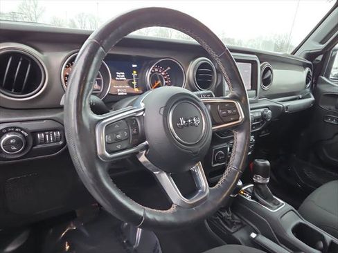 Used 2020 Jeep Gladiator Sport w/ Quick Order Package 24S image 9