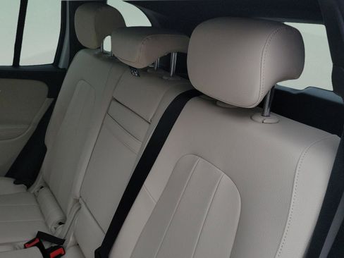 Certified 2026 Mercedes-Benz GLB 250 image 9