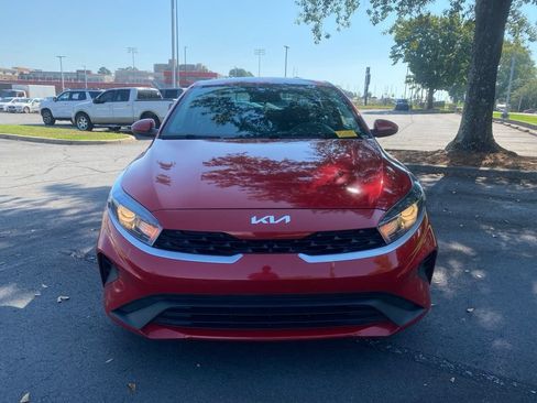 Used 2024 Kia Forte LXS FWD image 2