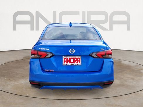 Used 2021 Nissan Versa SV FWD image 13