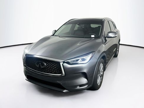 Used 2023 INFINITI QX50 Luxe FWD image 3