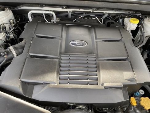 Used 2018 Subaru Outback 3.6R Limited image 27