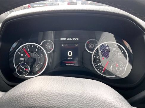Certified 2024 RAM 2500 Big Horn AWD/4WD image 22