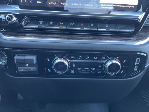 New 2026 GMC Sierra 2500 SLE w/ SLE Convenience Package image 8