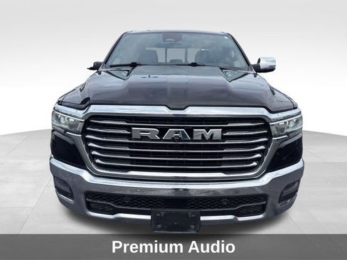 Used 2025 RAM 1500 Laramie AWD/4WD image 9