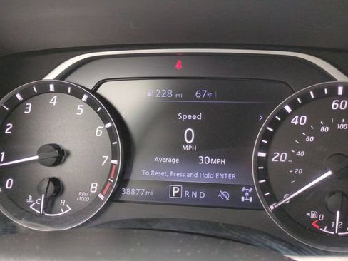 Used 2024 Nissan Frontier SV AWD/4WD image 12