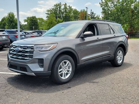 New 2026 Ford Explorer Active AWD/4WD image 8
