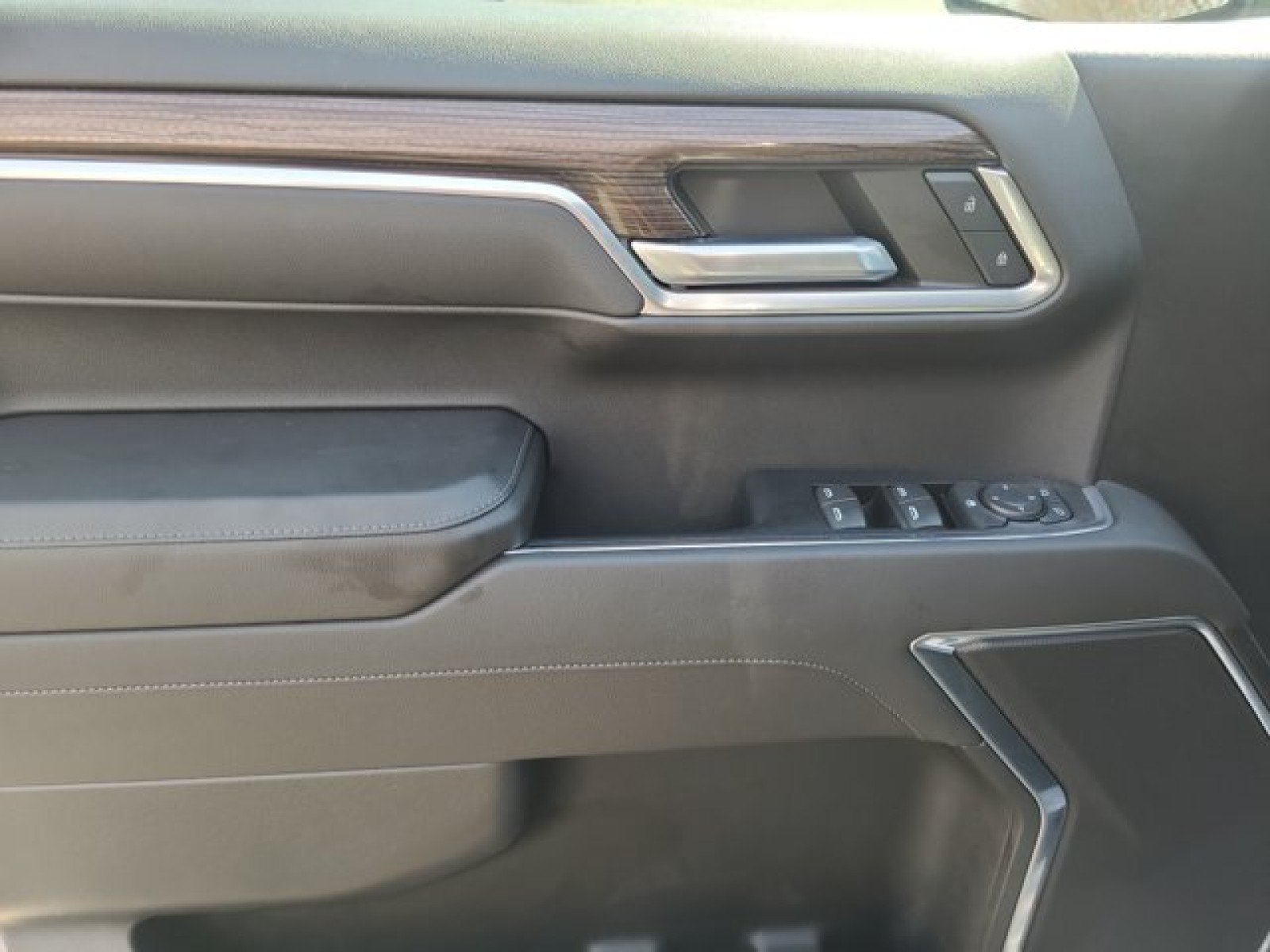 Used 2022 Chevrolet Silverado 1500 RST AWD/4WD image 21