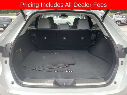 Used 2023 Toyota Venza Limited AWD/4WD image 12