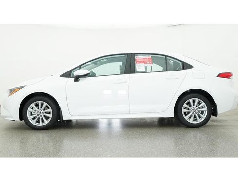 New 2026 Toyota Corolla LE FWD image 19