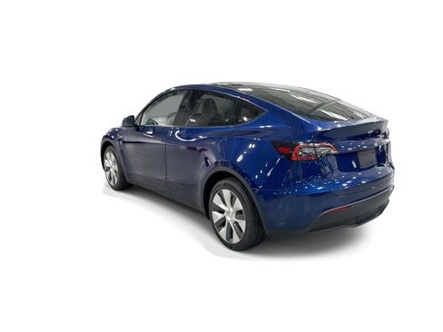 Certified 2023 Tesla Model Y AWD image 4