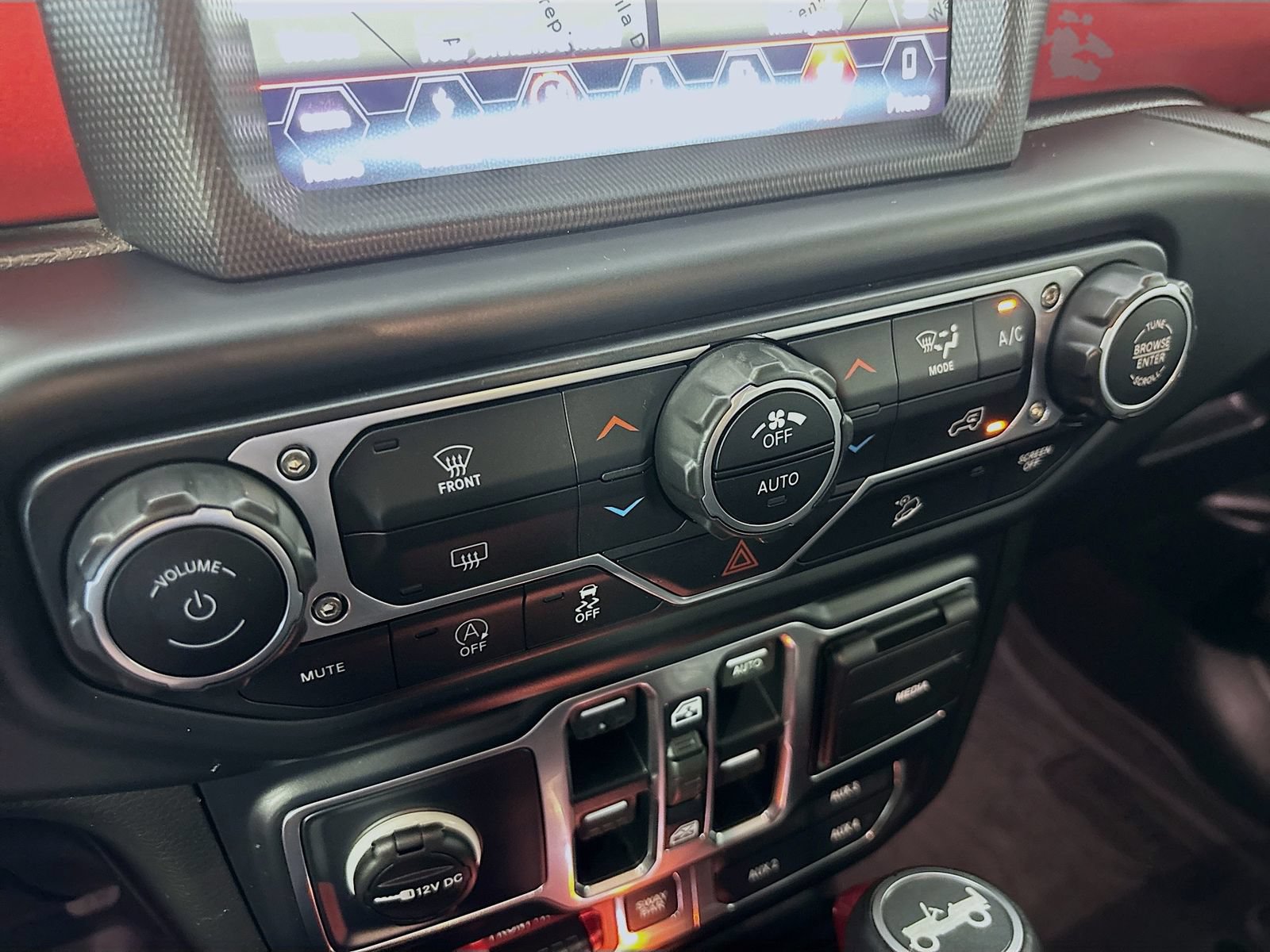 Used 2019 Jeep Wrangler Unlimited Rubicon AWD/4WD image 16