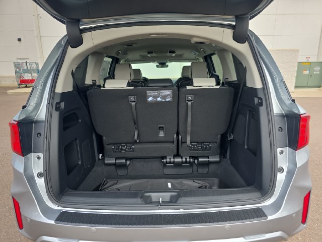 New 2027 Honda Odyssey Elite image 4