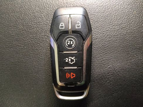Used 2016 Ford Explorer Limited FWD image 32