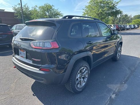 Used 2022 Jeep Cherokee Trailhawk AWD/4WD image 10