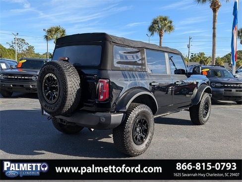 Used 2022 Ford Bronco Wildtrak image 4